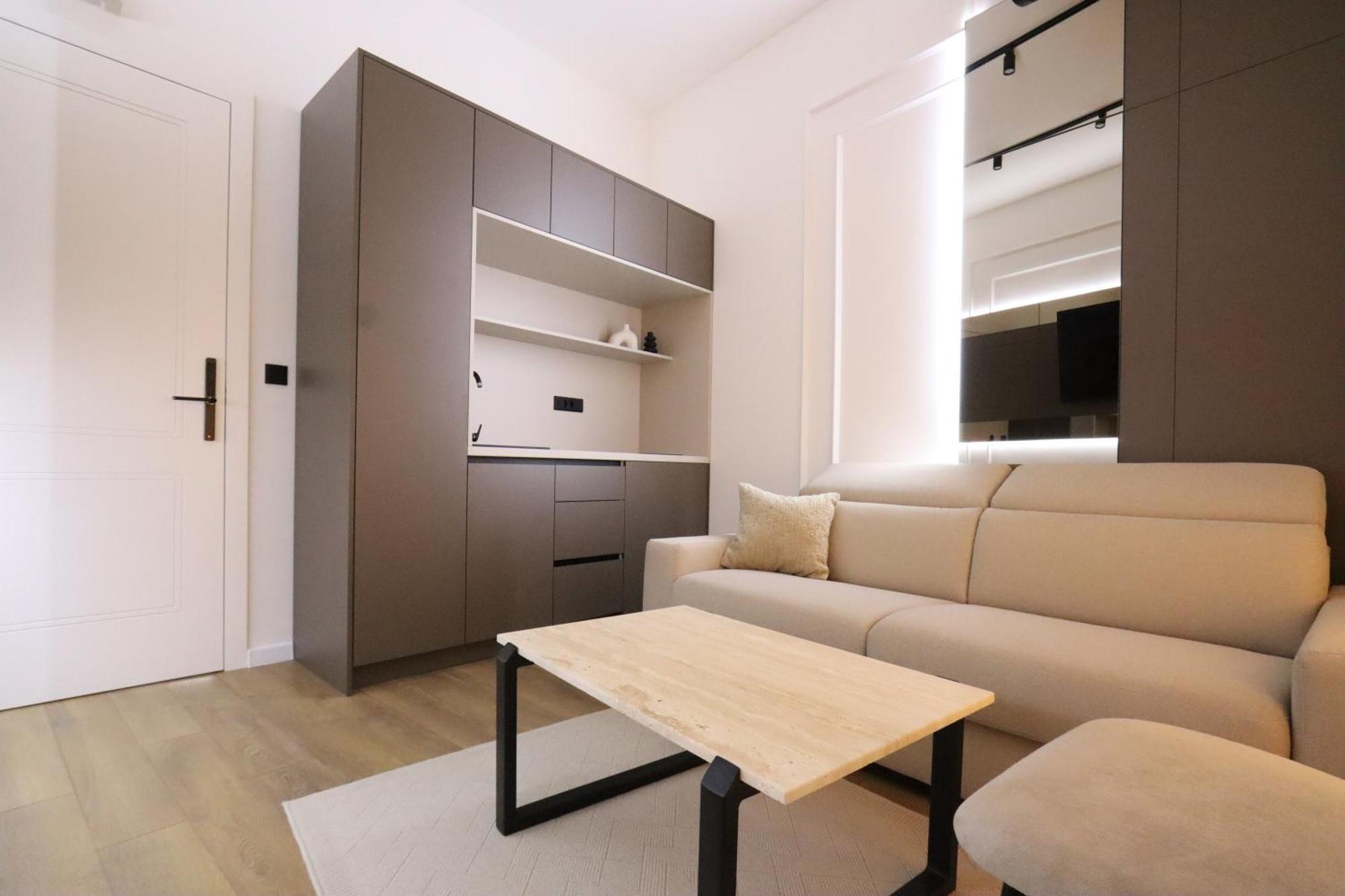 Din Luxury Apartment *