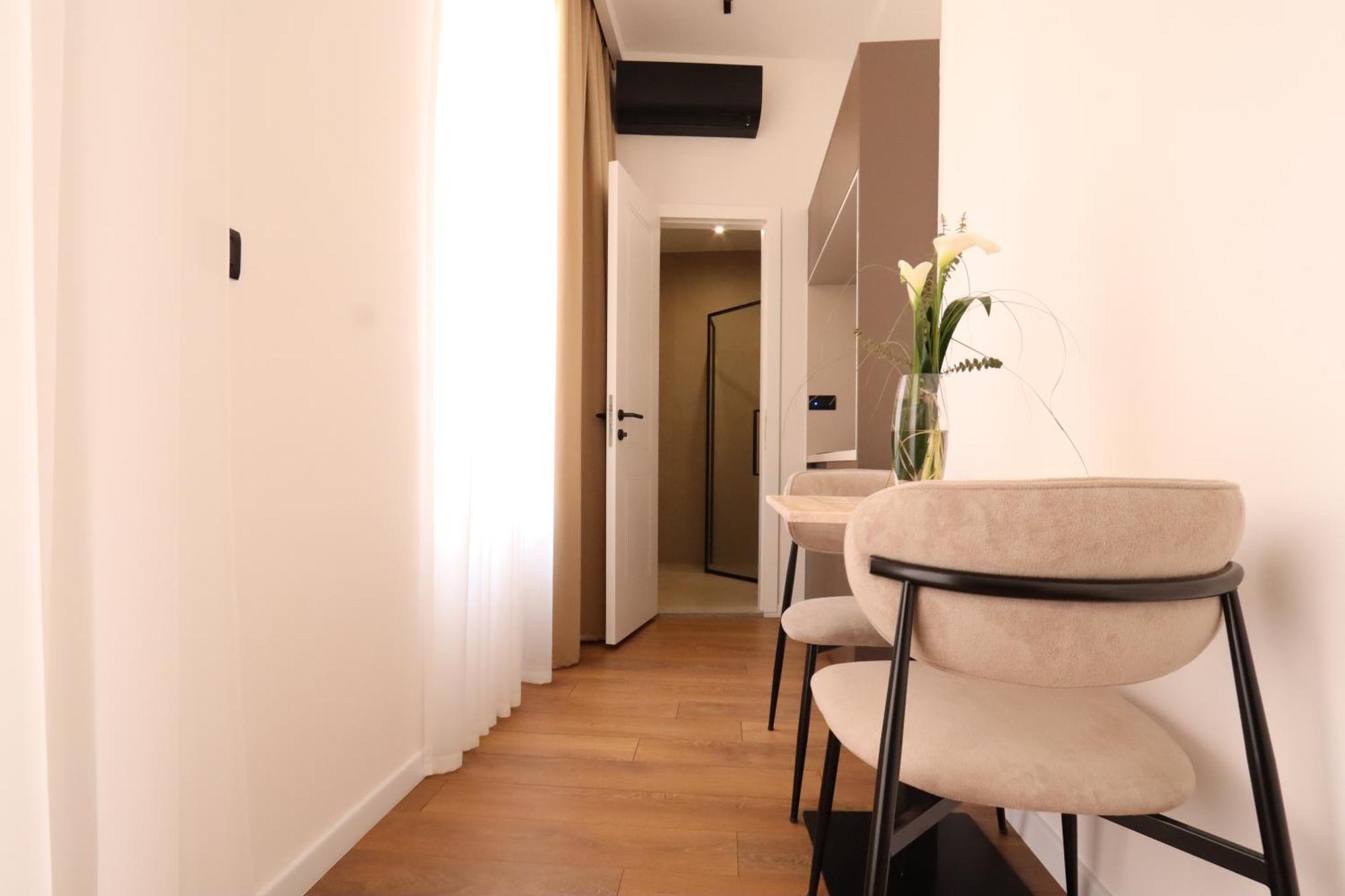 Apartment Din Luxury *
