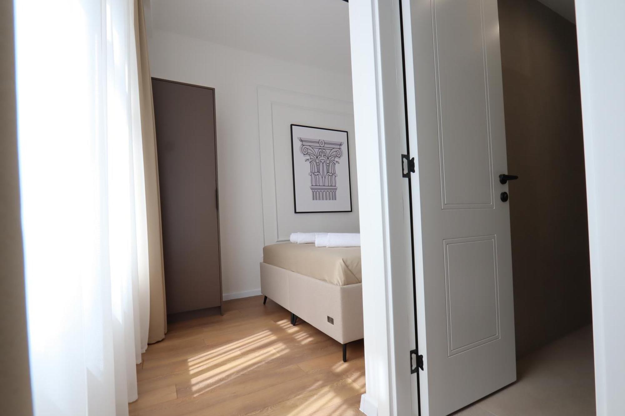 Din Luxury * Sarajevo
