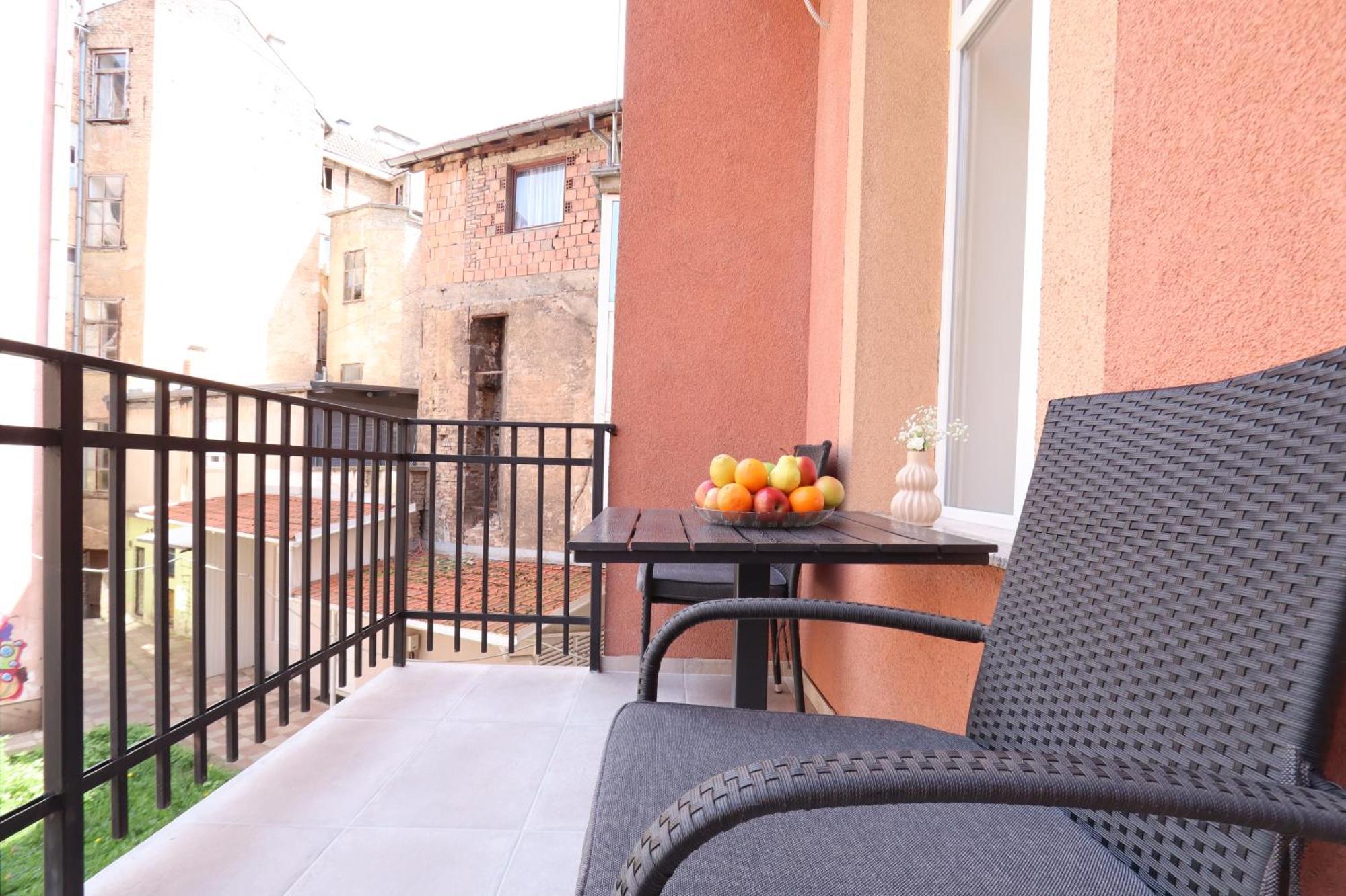 Din Luxury Apartment